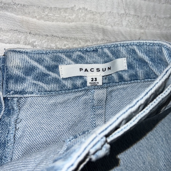 Pacsun denim skirt with tie and zipper in back - Picture 2 of 4